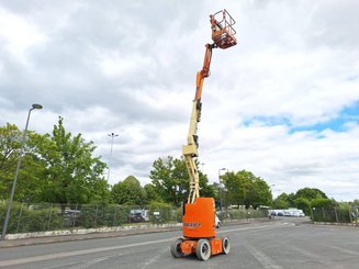 Piattaforma articolata JLG E300AJP