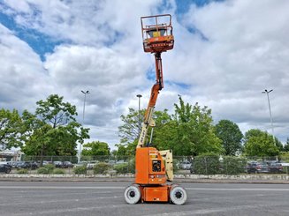 Piattaforma articolata JLG E300AJP - 16