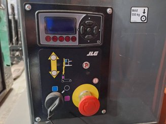 Navicella a gruppo di sollevamento verticale JLG TOUCAN DUO