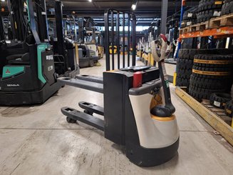 Transpallet guida in accompagnamento Crown WP3080