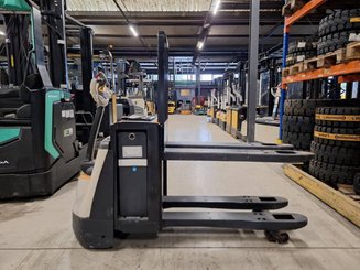 Transpallet guida in accompagnamento Crown WP3080