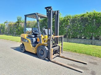 Carrello elevatore frontale a 4 ruote Caterpillar GP20NT - 1