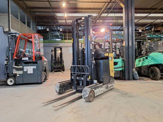 Carrelli retrattili Caterpillar NR20NH