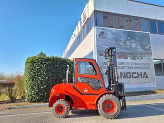 Carrelli elevatori fuoristrada Hangcha TT30-2