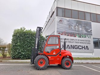 Carrelli elevatori fuoristrada Hangcha TT30-4