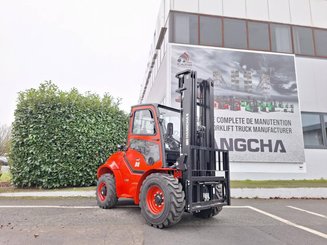 Carrelli elevatori fuoristrada Hangcha TT30-4