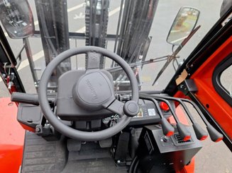 Carrelli elevatori fuoristrada Hangcha TT30-4