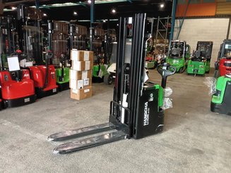 Stoccatori guida in accompagnamento Hangcha CDD16-XT1-SI - 2