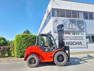 Carrelli elevatori fuoristrada Hangcha TT50-4