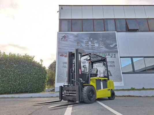 Carrello elevatore frontale a 4 ruote Clark GEX40 - 1
