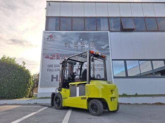 Carrello elevatore frontale a 4 ruote Clark GEX40 - 3