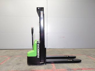 Stoccatori guida in accompagnamento Hangcha CDD12-A2MC2-ISZ