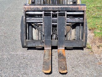 Carrello elevatore frontale a 4 ruote Caterpillar GP30NTD - 12