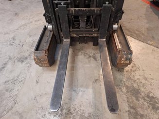 Carrelli retrattili Caterpillar NR16N