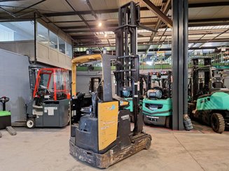 Carrelli retrattili Caterpillar NR16N