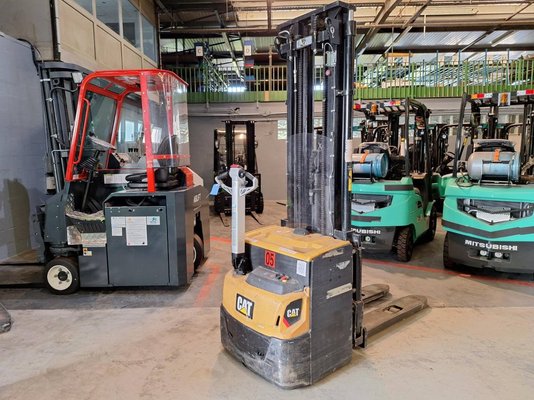 Stoccatori guida in accompagnamento Caterpillar NSP16N2 - 1