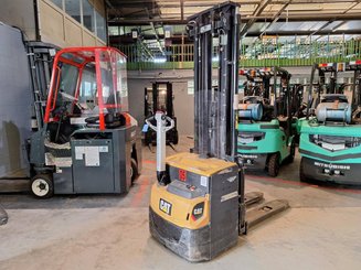 Stoccatori guida in accompagnamento Caterpillar NSP16N2 - 1