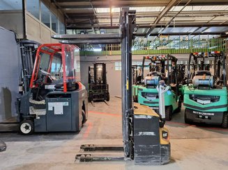 Stoccatori guida in accompagnamento Caterpillar NSP16N2 - 7