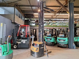 Stoccatori guida in accompagnamento Caterpillar NSP16N2 - 14