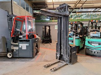 Stoccatori guida in accompagnamento Caterpillar NSP16N2 - 6