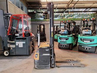 Stoccatori guida in accompagnamento Caterpillar NSP16N2 - 4