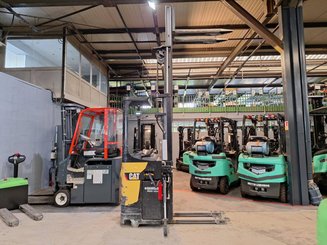 Stoccatori con pedana Caterpillar NSR20N - 16
