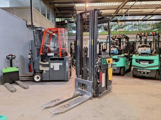 Stoccatori con pedana Caterpillar NSR20N - 1