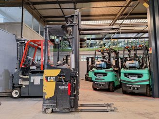 Stoccatori con pedana Caterpillar NSR20N - 7