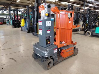 Navicella a gruppo di sollevamento verticale JLG TOUCAN DUO