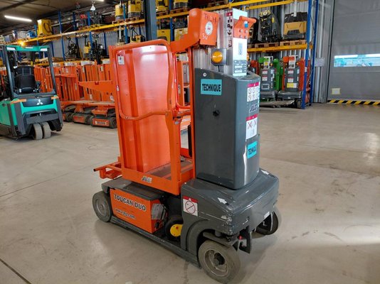 Navicella a gruppo di sollevamento verticale JLG TOUCAN DUO - 1