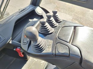 Carrello elevatore frontale a 4 ruote Linde H70 D