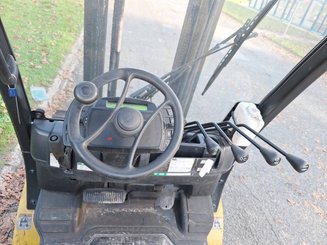 Carrello elevatore frontale a 4 ruote Yale GLP35VX