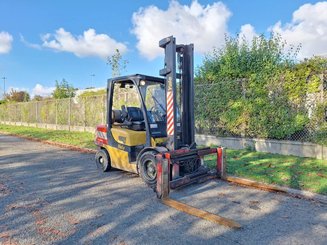 Carrello elevatore frontale a 4 ruote Yale GLP35VX