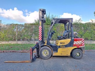 Carrello elevatore frontale a 4 ruote Yale GLP35VX