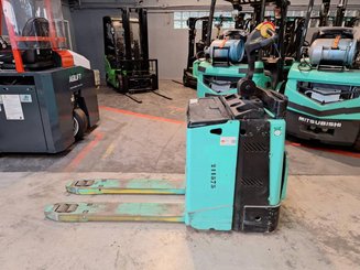 Transpallet guida in accompagnamento Yale MP20X