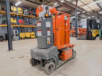 Navicella a gruppo di sollevamento verticale JLG TOUCAN DUO