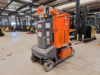 Navicella a gruppo di sollevamento verticale JLG TOUCAN DUO