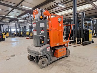Navicella a gruppo di sollevamento verticale JLG TOUCAN DUO