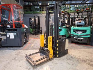 Stoccatori guida in accompagnamento Crown WE2300-16
