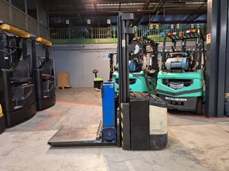Stoccatori guida in accompagnamento Crown WE2300-16