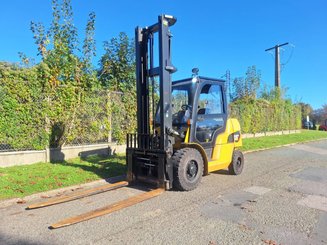 Carrello elevatore frontale a 4 ruote Caterpillar DP40 NT - 1