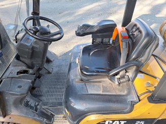 Carrello elevatore frontale a 4 ruote Caterpillar GP25NT - 11