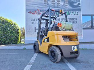 Carrello elevatore frontale a 4 ruote Caterpillar GP30N