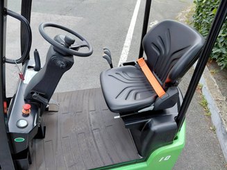 Carrello elevatore frontale a 3 ruote Hangcha X3W10-I (CPDS10-XD4-I)