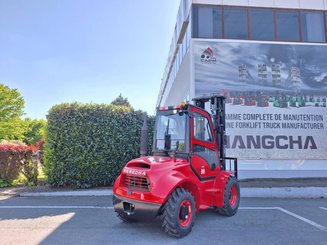 Carrelli elevatori fuoristrada Hangcha TT30-4