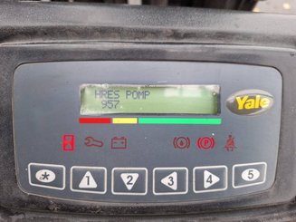 Carrello elevatore frontale a 3 ruote Yale ERP16ATF