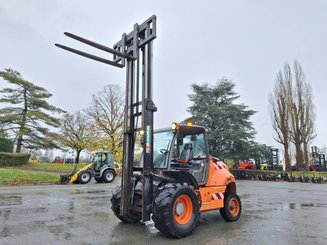 Carrelli elevatori fuoristrada Ausa C400H