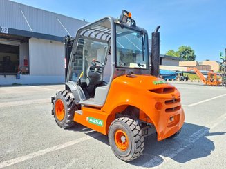 Carrelli elevatori fuoristrada Ausa C150H