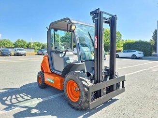 Carrelli elevatori fuoristrada Ausa C150H