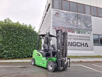 Carrello elevatore frontale a 4 ruote Hangcha XC35i